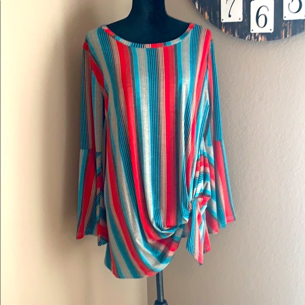 Bell sleeve tunic